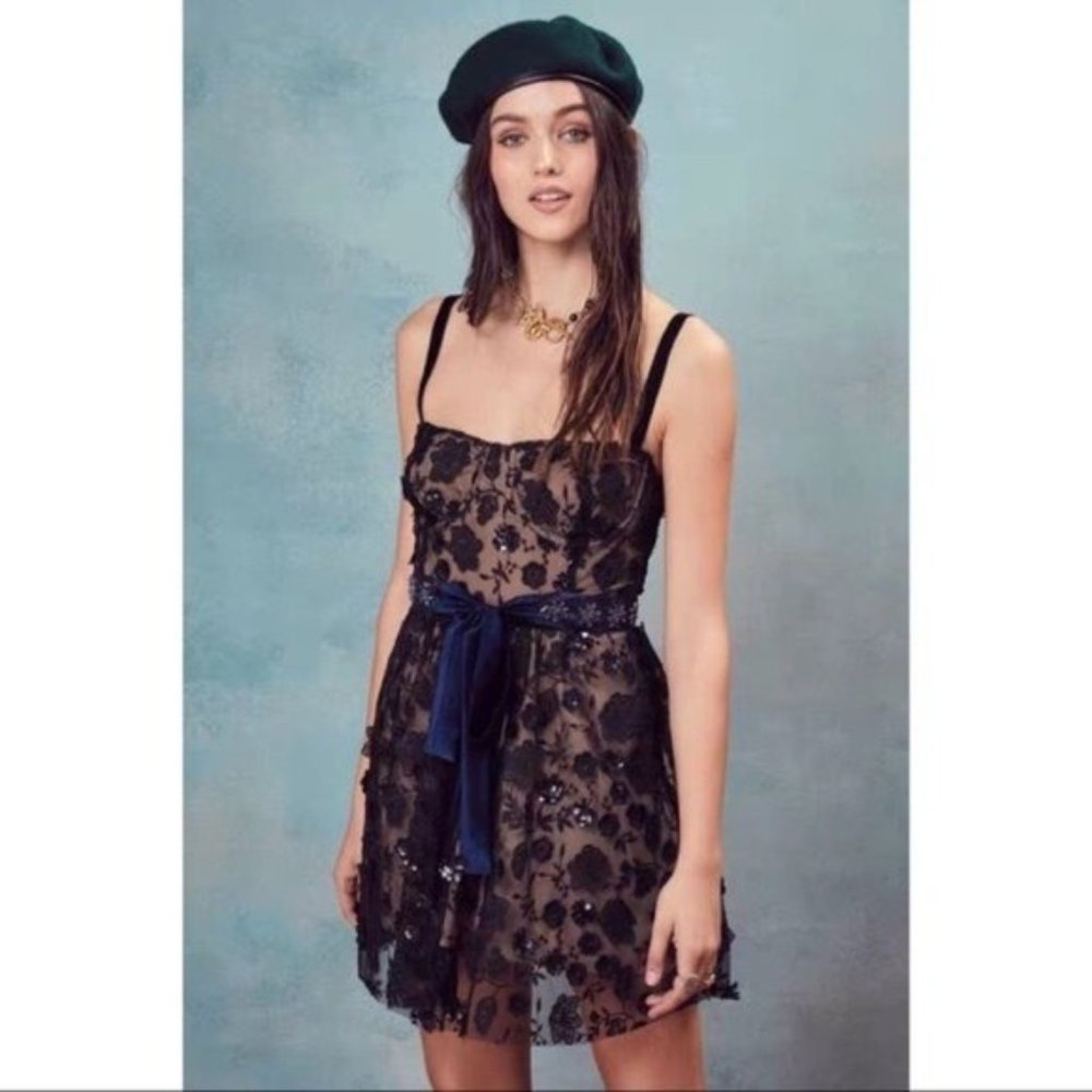 NWT Rare for love&lemons mini dress embroidered - Picture 1 of 5